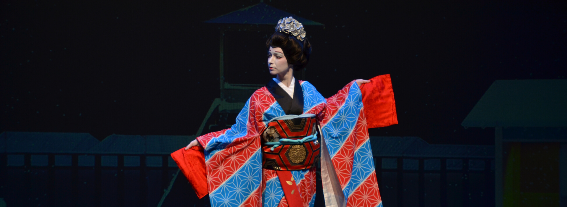 photo of Kabuki performer by Minh Ngo