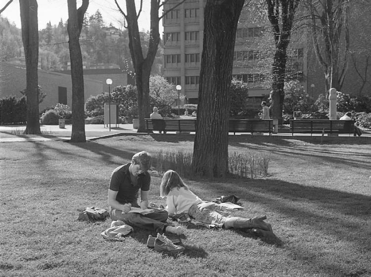Old image of students in park blocks