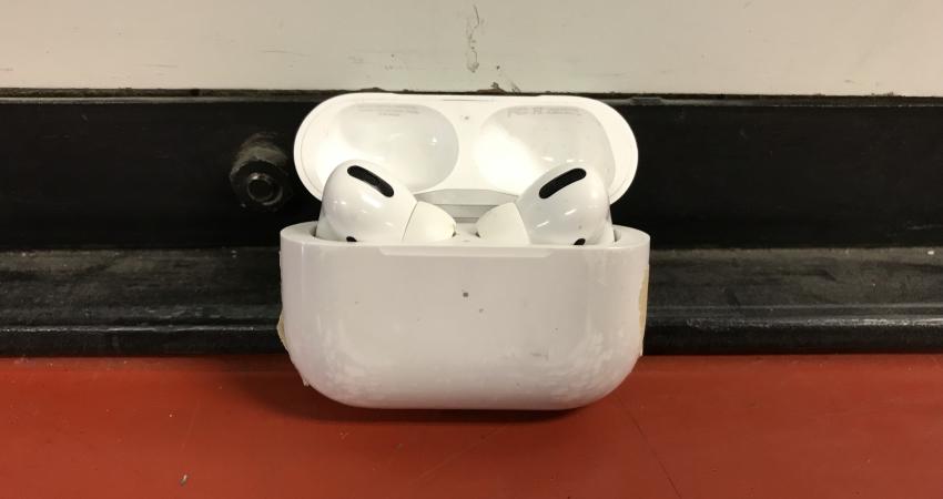 Apple AirPods Pro Bluetooth/Wireless Earbuds with Charging Case | Portland  State University